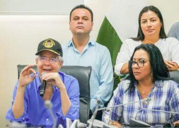Alcaldesa de Muisne presentó 9 proyectos al Presidente de la República