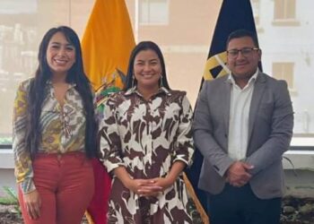La incansable alcaldesa de Muisne, se destaca en evento nacional   
